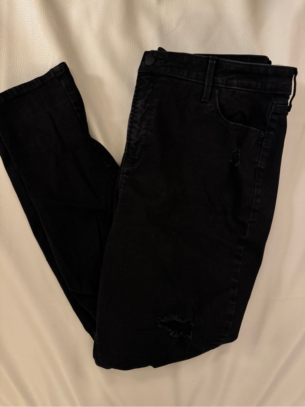 Old Navy Rockstar High Rise Super Skinny Distressed Black Jeans